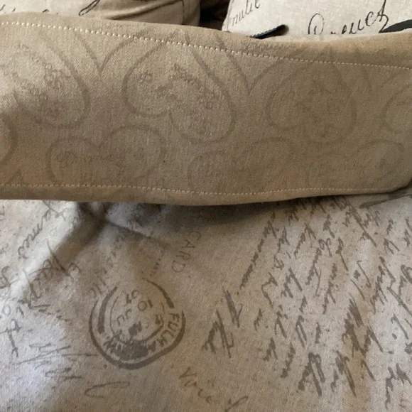 Dooney & Burke 1975 Tan Canvas Slouch type purse - Picture 5 of 5